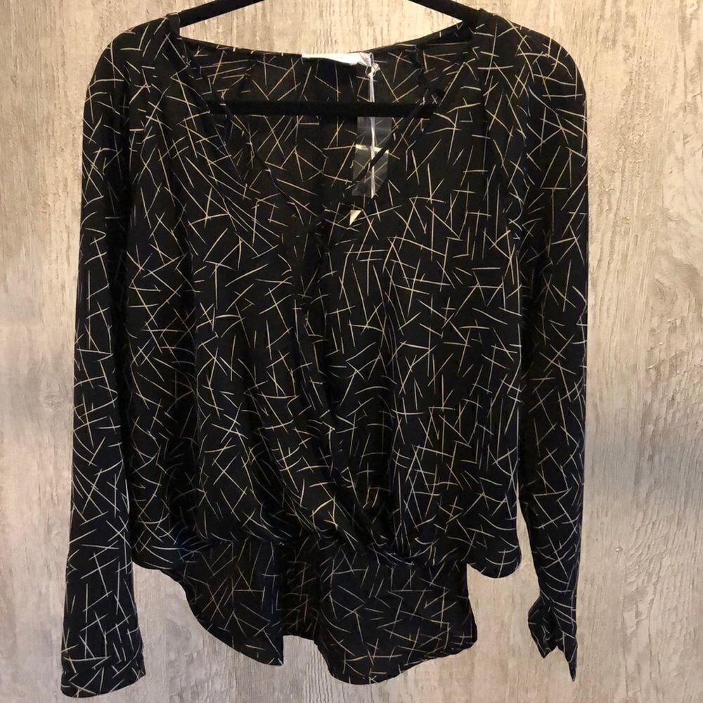 LushβBlackβwithβMiniΒ LinesβLong-sleeveβBlouse